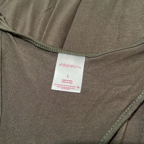 Shell Yeah Beach Cover Up 🐚 - Picture 3 of 3